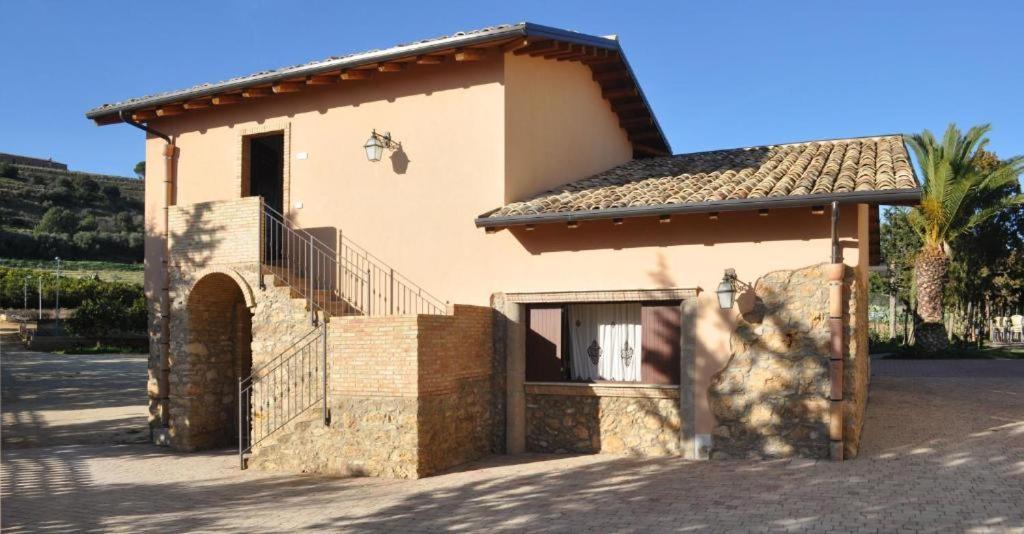 Tenuta Bellaprima Caltagirone Niscemi Εξωτερικό φωτογραφία